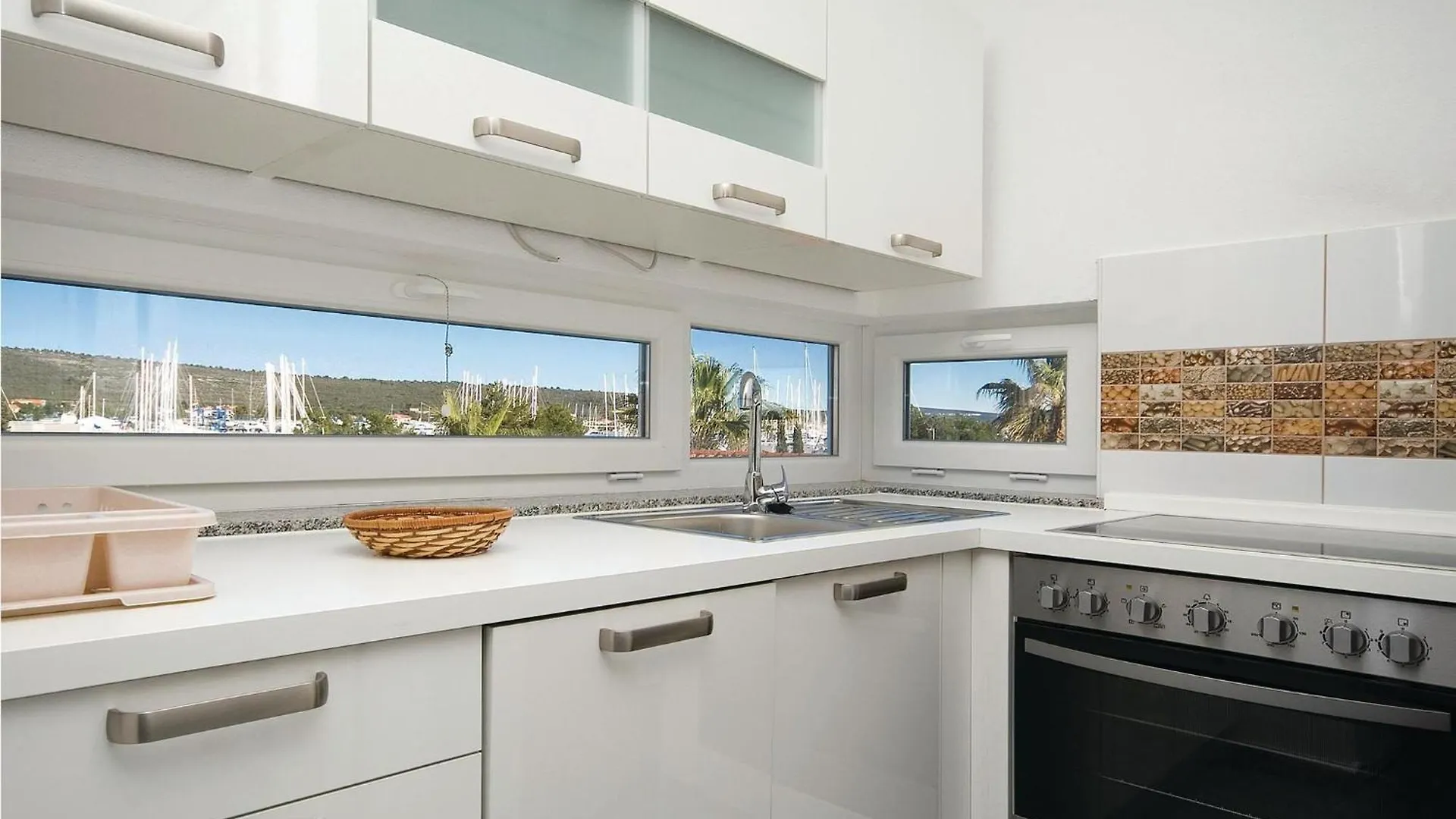 1 Bedroom Awesome Apartment In Bibinje